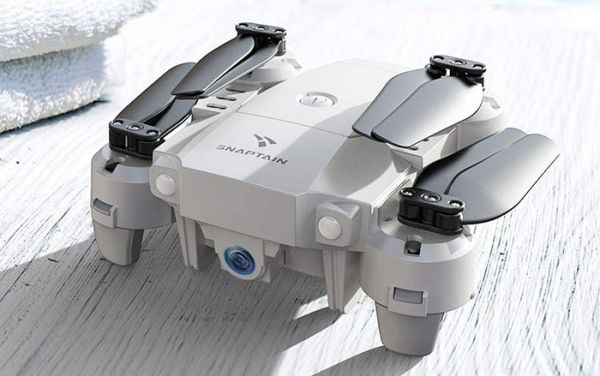 Snaptain A10 : Test du mini drone solide pour enfant | Drone-Store