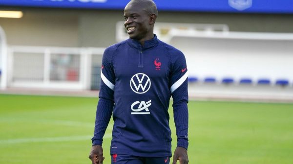 Mercato - PSG : Et si Leonardo avait un gros coup à jouer avec N'Golo Kanté ?