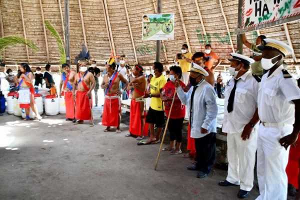 Guyane : Michel Aloiké et Opoya Aïmawalë intronisés chef et capitaine du village amérindien de Taluen