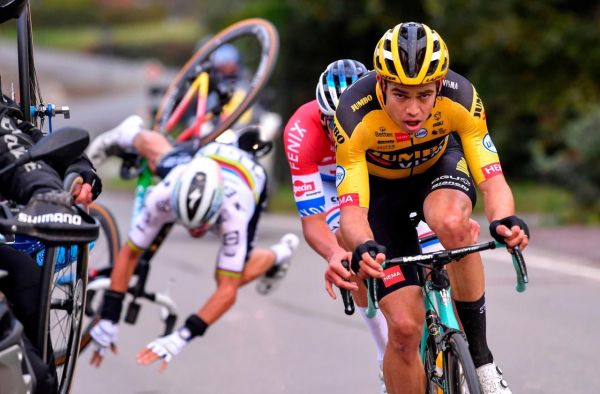 Tour des Flandres : après sa chute, Julian Alaphilippe confie avoir «eu un peu de chance»