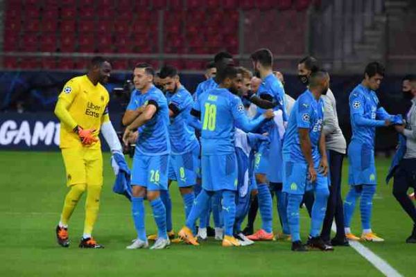 Foot - C1 - OM - OM : un brassard noir contre l'Olympiakos en hommage à Samuel Paty
