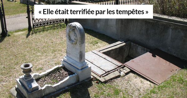 La tombe de cette fillette de 10 ans est construite avec des escaliers pour que sa mère puisse venir la réconforter pendant les tempêtes