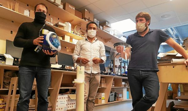 Visières, masques de plongée, distributeurs de gel... À Brest, les leçons de la crise à l'UBO Open Factory [Vidéo]