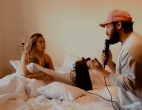 Cette fille a eu un réveil particulier qu'elle n'a pas apprécié