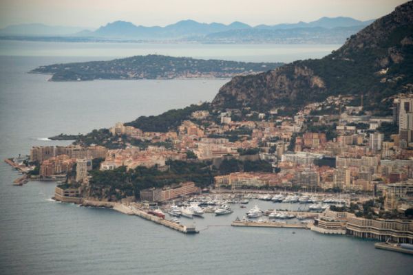 Succession à Monaco: un héritier dénonce les défaillances du fisc