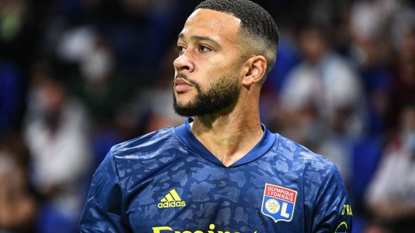 Mercato - Barcelone : Memphis Depay lâche une énorme précision sur son été agité !
