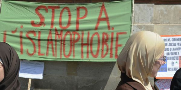 Menacé de dissolution en France, le CCIF veut "s'internationaliser"