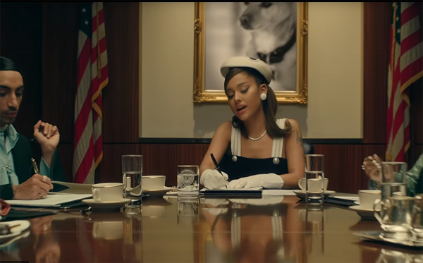 Ariana Grande à la Maison Blanche : le manager de Wejdene l'accuse de plagiat avant de se raviser