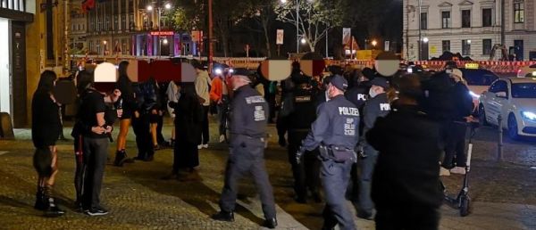 Coronavirus - Allemagne: Une soirée regroupant 600 personnes interrompue par la police dans un quartier de Berlin