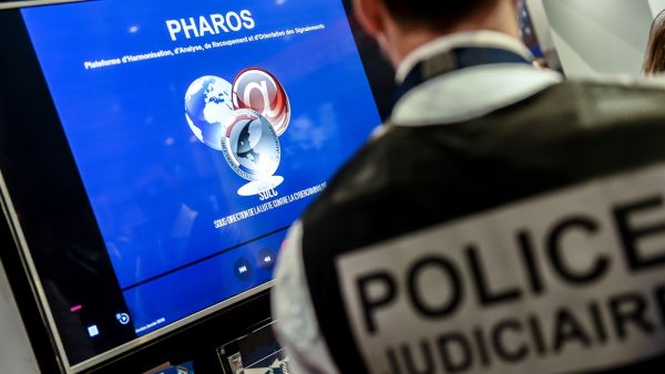 Protéger les fonctionnaires menacés : « Une mesure démago »