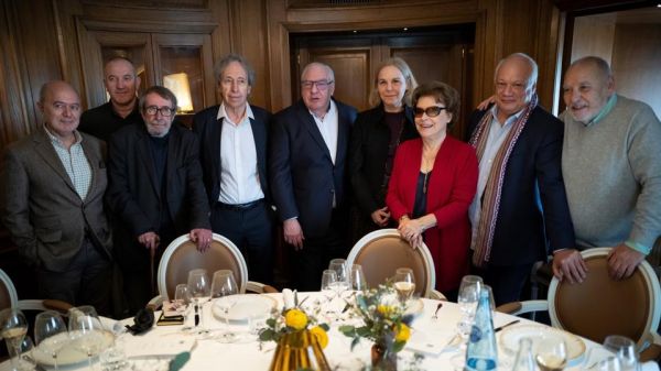 Auteurs, jury du Goncourt,...Le secteur de la littérature se mobilise contre le confinement