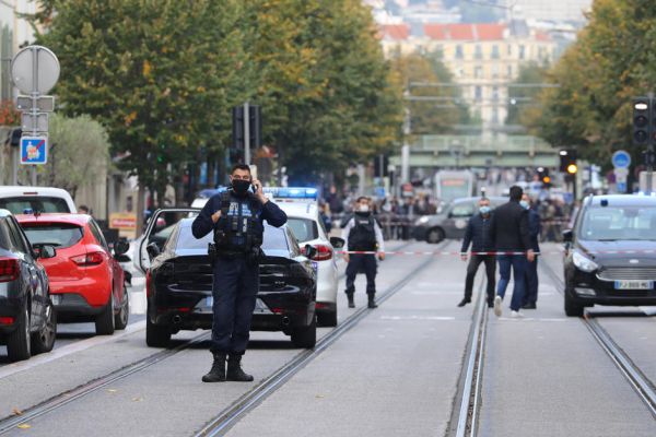 Trois morts lors d'une attaque à l'arme blanche à Nice