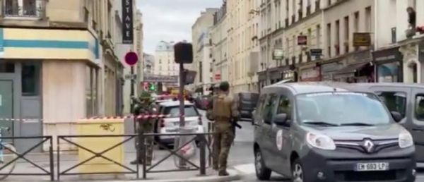 Un homme a tenté d'attaquer des policiers au couteau dans le 15e arrondissement de Paris - L'agresseur a été neutralisé