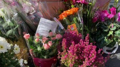 Endeuillés et indignés, les Niçois veulent que le terrorisme cesse