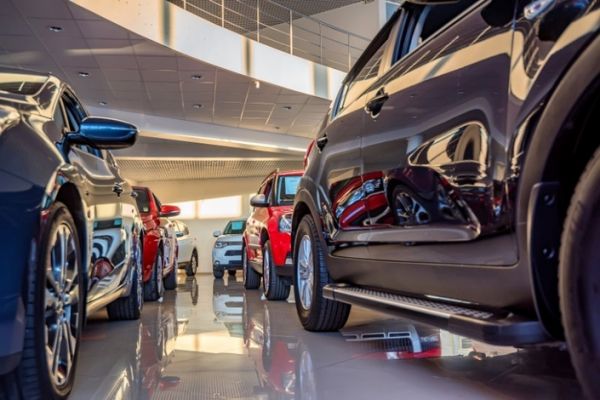 Reconfinement: le secteur auto en état critique