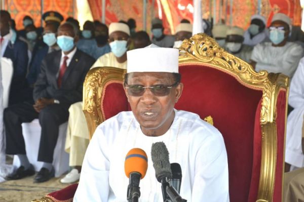 Electricité : N'Djamena sortira de la pénombre, promet Idriss Déby
