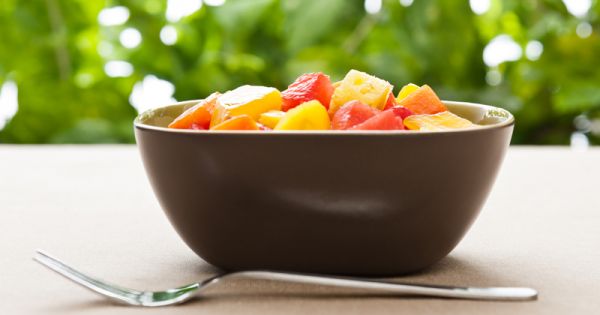 Une salade de fruits exotiques au sirop à la vanille au parfum gourmand !