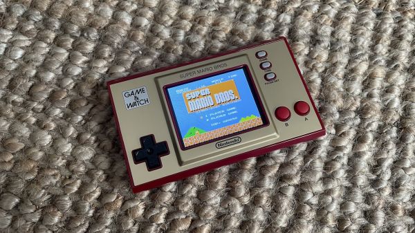 La Game & Watch Super Mario Bros. n’est rien d’autre qu’un bel objet de collection