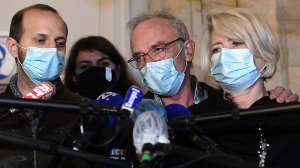 Meurtre d'Alexia : 25 ans de prison pour Jonathann Daval