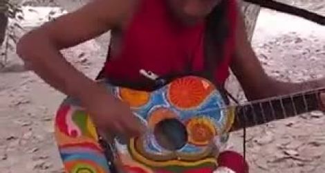 Jouer du reggae tout seul