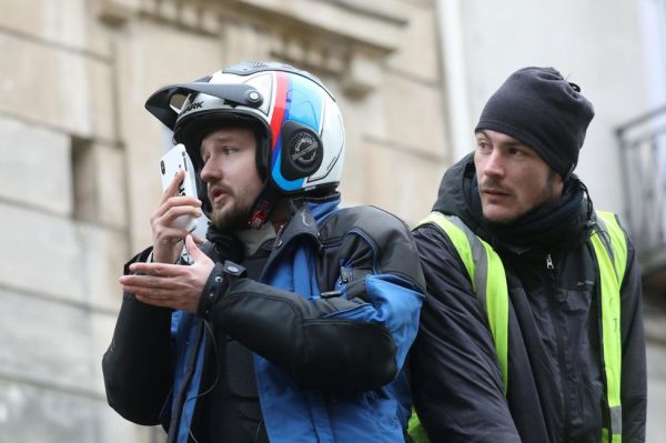 Rémy Buisine ciblé par la police, des violences de moins en moins collatérales vis-à-vis des journalistes
