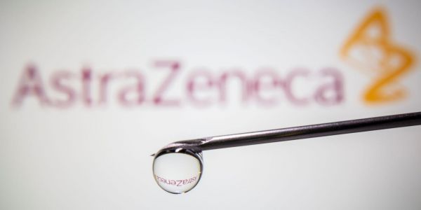 Covid-19 : AstraZeneca sème le doute sur son vaccin