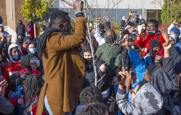 Propos racistes en classe: l'enseignant Vincent Ouellette congédié
