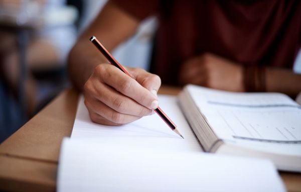 Profs et étudiants sont frustrés par les directives pour les examens au cégep