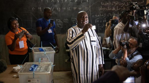 Présidentielle au Burkina Faso : le chef de l'opposition Zéphirin Diabré concède sa défaite