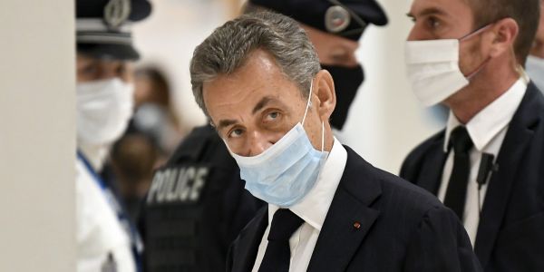 Affaire Paul Bismuth : à la reprise de son procès, Nicolas Sarkozy dénonce des "infamies"
