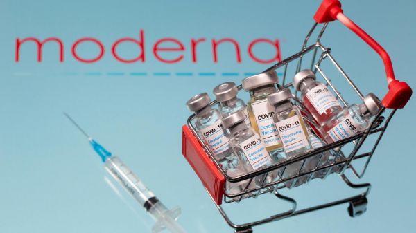 Covid-19 : Moderna dépose des demandes d'autorisation de son vaccin aux États-Unis et en Europe