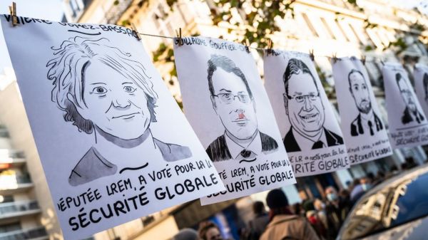 "Sécurité globale" : des dessinateurs en colère après la réutilisation de leurs œuvres par les "députés de la honte"