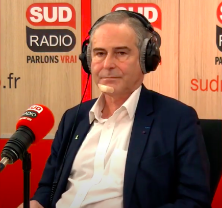 Pr Perronne : "Moderna, Pfizer, ce ne sont pas des vaccins, c'est de la thérapie génique"