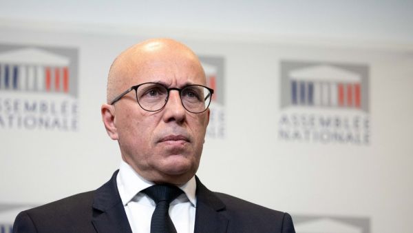 Covid-19 : la commission d'enquête de l'Assemblée conclut au "pilotage défaillant" de l'État