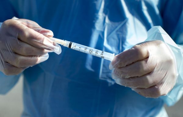 Six millions de doses de vaccins ne suffiront pas pour la liste prioritaire d'Ottawa