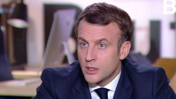 EN DIRECT - Emmanuel Macron chez Brut : une plateforme pour signaler les discriminations lancée en janvier