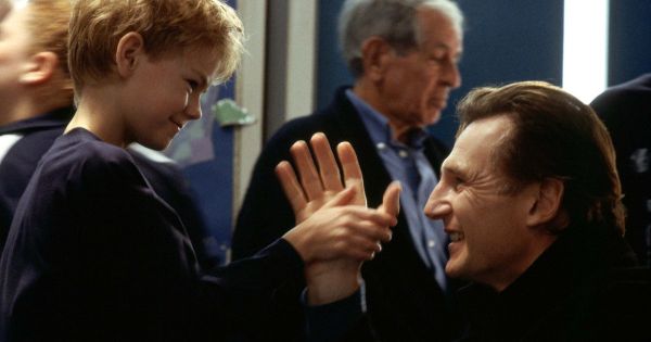 Les fans de «Love Actually» se déchaînent alors qu'une scène effacée refait surface