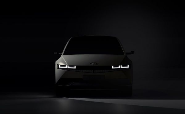 Hyundai : Premières photos officielles de la Ioniq 5