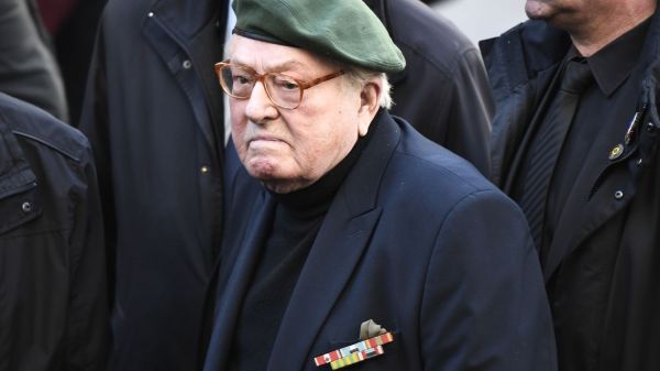 Jean-Marie Le Pen dit avoir été atteint d'une forme atténuée du Covid-19