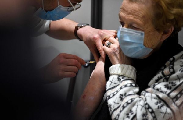 Vaccination contre le Covid-19 : le mode d'emploi pour les plus de 75 ans