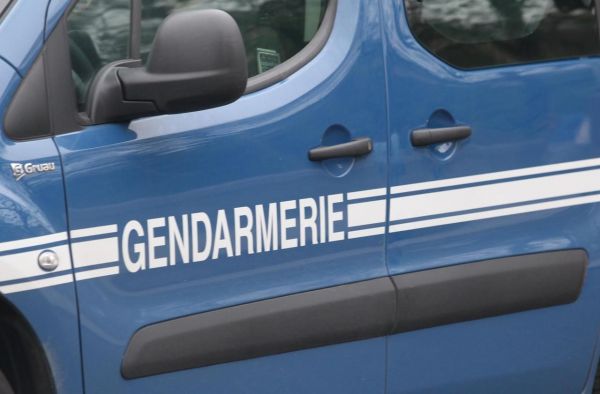 Jura : six réfugiés afghans transis de froid découverts dans un camion