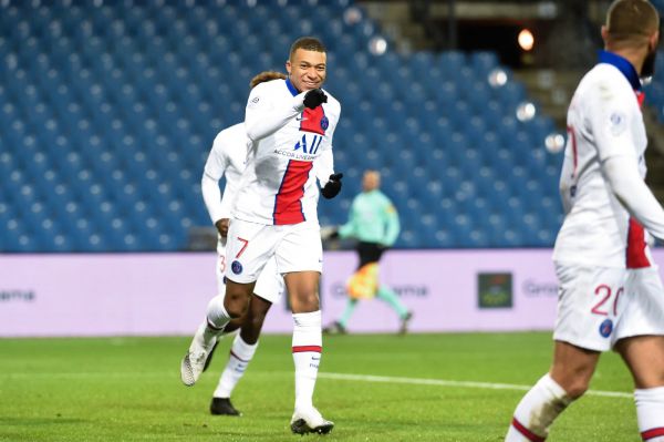 PSG : un ancien du club soutient Mbappé à fond
