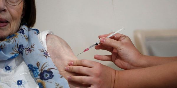 Les Ehpad face aux intimidations des antivaccins