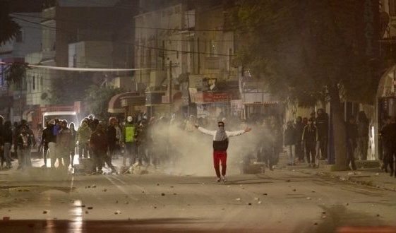 Amnesty : « Les forces de sécurité tunisiennes doivent s'abstenir de recourir à la force »