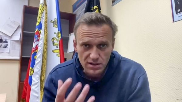 Russie : l'opposant russe Navalny contre-attaque avec une enquête sur le "palais de Poutine"