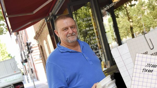 Covid-19 : dans les comptes d'Yves, libraire, sauvé par le "click and collect"