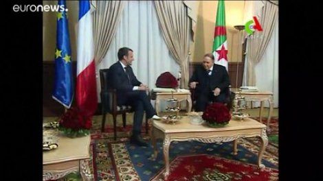 Guerre d'Algérie : Emmanuel Macron reçoit un rapport qui appelle à la réconciliation
