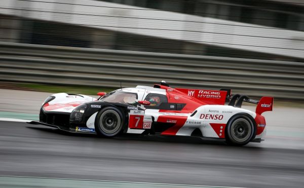 Toyota dévoile son hypercar de course et confirme la version routière