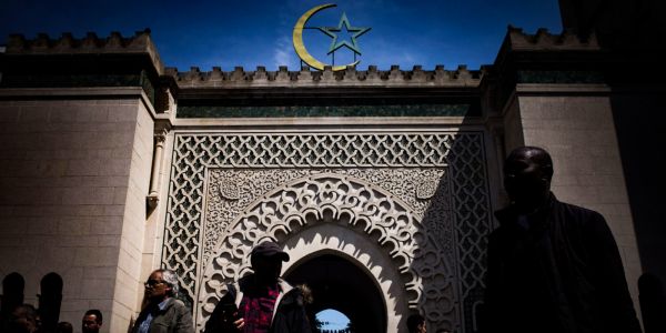 Charte de l'islam : trois fédérations du CFCM refusent de signer le texte en l'état