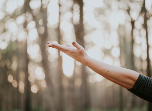 Comment équilibrer son niveau vibratoire pour prendre soin de sa santé